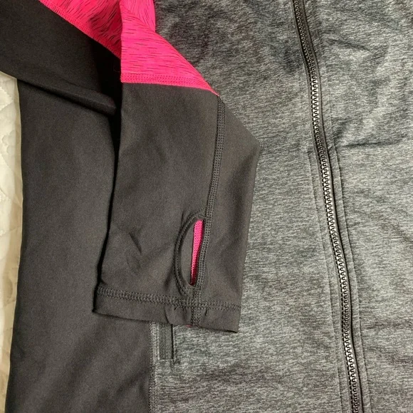 pink and black ladies sweater size L - Picture 6 of 6